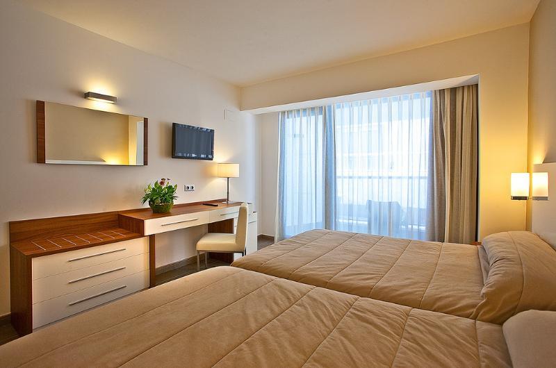 Hotel Rh Portocristo & Wellness Пеніскола Екстер'єр фото